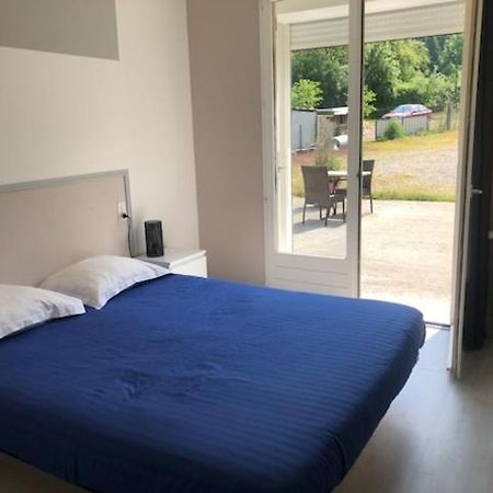 Hotel Bon Accueil Oyonnax Bagian luar foto